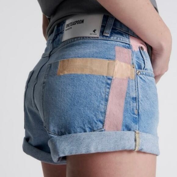 One teaspoon shorts size 22 cute pink and cream striped detail - Picture 10 of 16